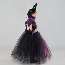 Load image into Gallery viewer, Kids Girl Maleficent Costume Evil Witch Cosplay Set With Cloak and Horn Hat For Halloween Party