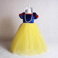 Load image into Gallery viewer, High Quality Princess Costume Snow White Dress With Accessories For Girls Party